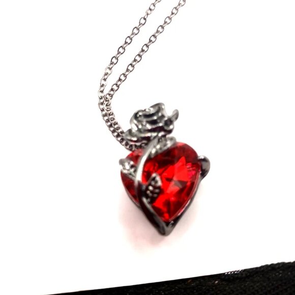 Gothic Red Heart+ Black Rose Pendant 18"-New - Picture 3 of 8